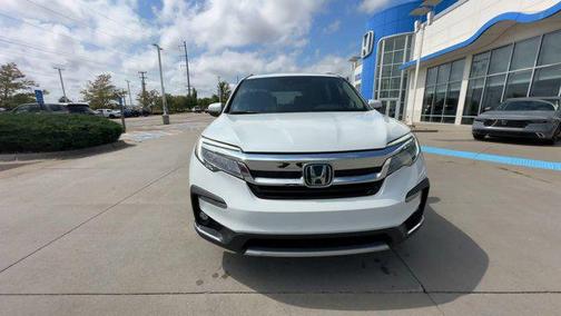 2021 Honda Pilot Touring 8-Passenger