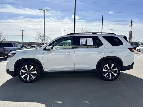 2024 Honda Pilot Elite