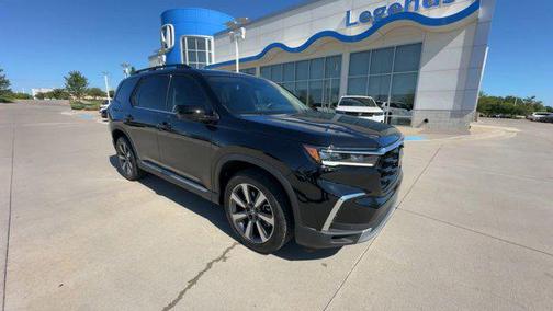 2025 Honda Pilot Touring 8-Passenger
