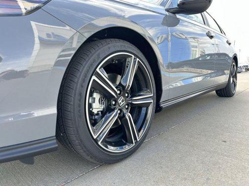 2025 Honda Accord Hybrid Base