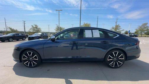 2023 Honda Accord Hybrid Touring