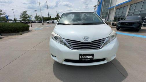 2015 Toyota Sienna XLE