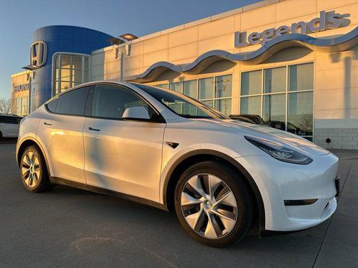 2023 Tesla Model Y Long Range Dual Motor All-Wheel Drive