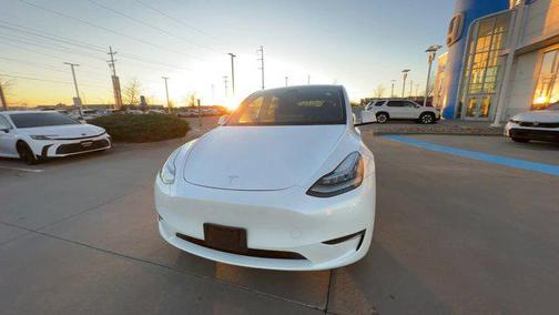 2023 Tesla Model Y Long Range Dual Motor All-Wheel Drive