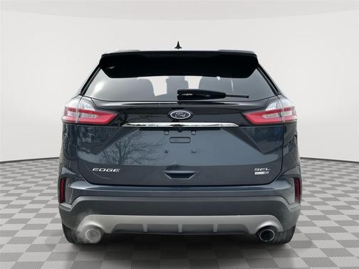 BALTIC SEA GREEN METALLIC 2019 Ford Edge SEL