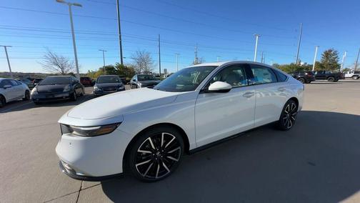 2025 Honda Accord Hybrid Touring