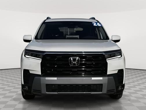 Platinum White Pearl 2026 Honda Pilot Elite