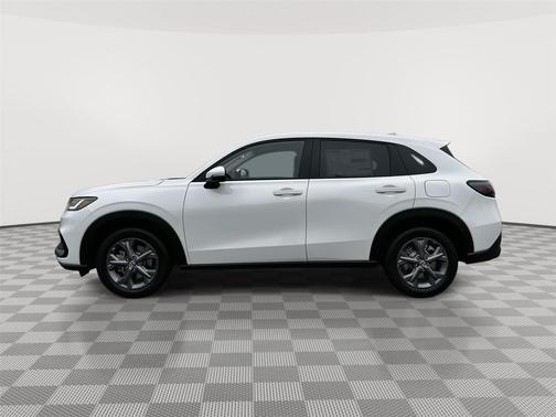 Platinum White Pearl 2026 Honda HR-V LX