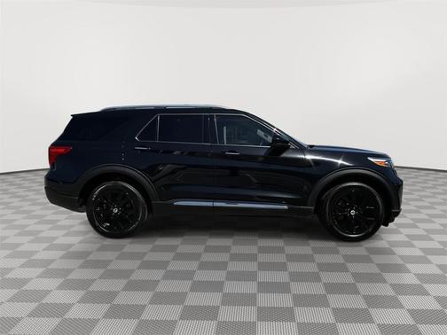 AGATE BLACK METALLIC 2023 Ford Explorer Limited