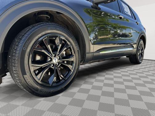 AGATE BLACK METALLIC 2023 Ford Explorer Limited