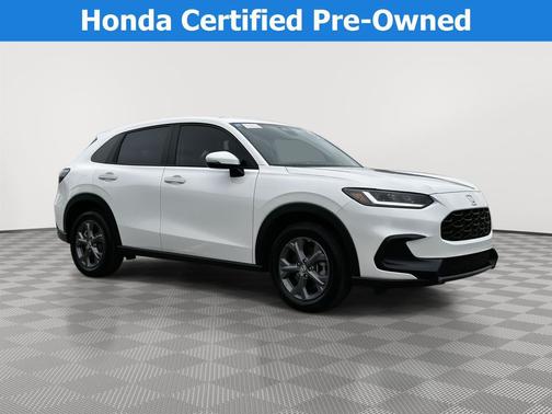 Platinum White Pearl 2026 Honda HR-V LX