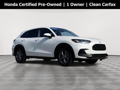 Platinum White Pearl 2026 Honda HR-V LX