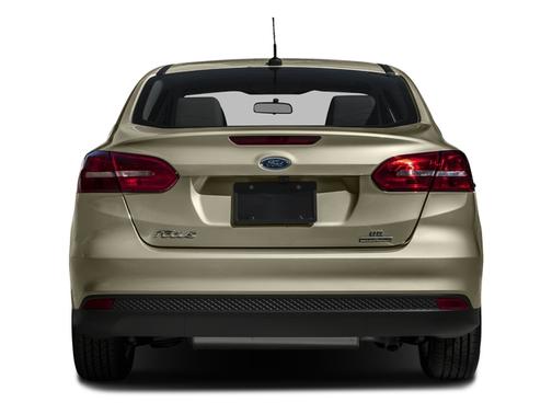 Oxford White 2016 Ford Focus SE