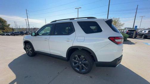 2025 Honda Pilot Sport