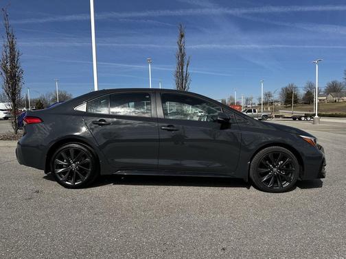 2025 Toyota Corolla SE