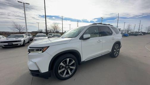 2023 Honda Pilot AWD Elite