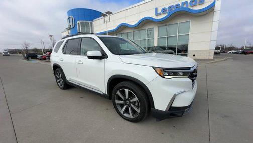 2023 Honda Pilot AWD Elite