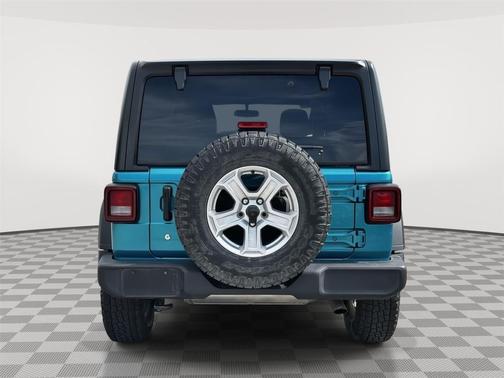 Bikini Pearlcoat 2019 Jeep Wrangler Unlimited Sport