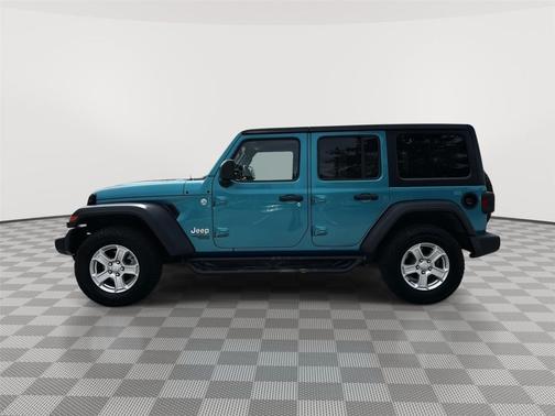Bikini Pearlcoat 2019 Jeep Wrangler Unlimited Sport