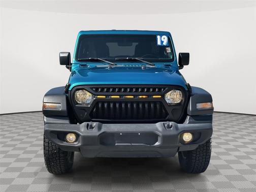 Bikini Pearlcoat 2019 Jeep Wrangler Unlimited Sport