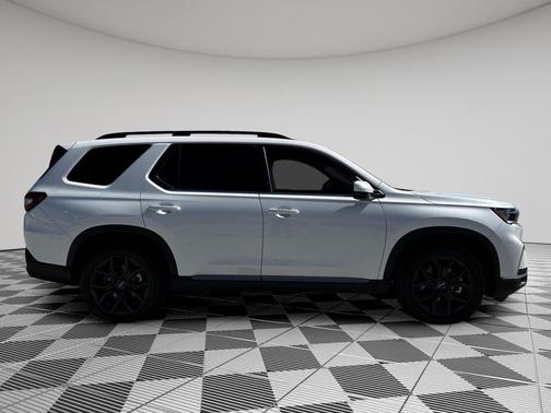 2025 Honda Pilot Touring 8-Passenger