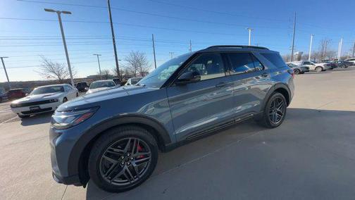 2025 Ford Explorer ST