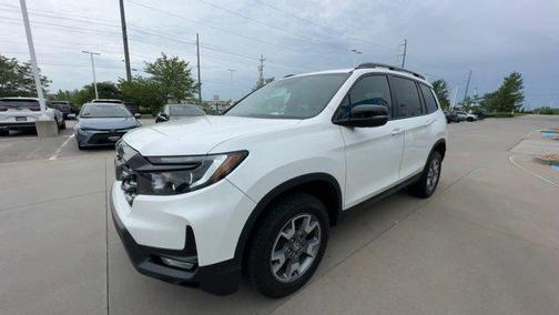 2023 Honda Passport AWD TrailSport