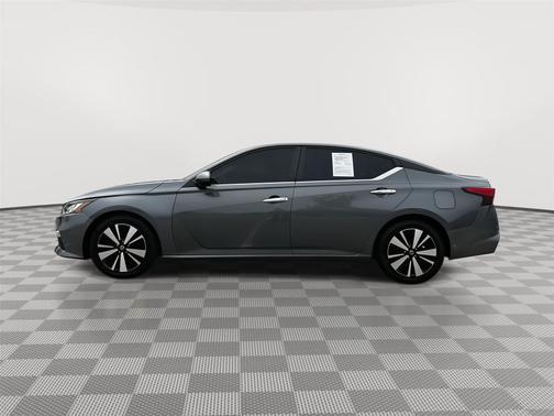 Gun Metallic 2021 Nissan Altima 2.5 SV