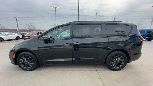 2021 Chrysler Pacifica Touring