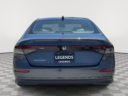 Meteorite Gray Metallic 2026 Honda Accord SE