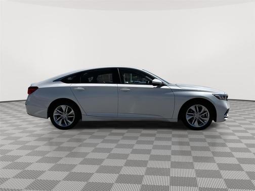 Platinum White Pearl 2019 Honda Accord LX