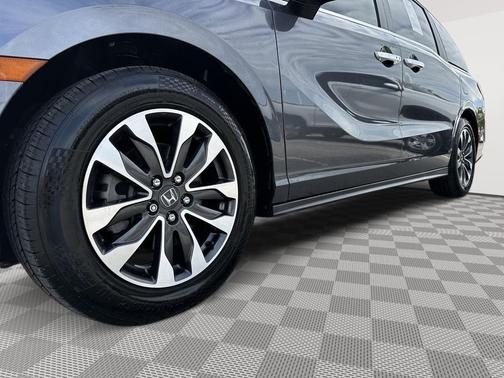 Modern Steel Metallic 2022 Honda Odyssey EX-L