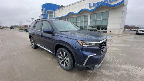 2025 Honda Pilot Touring 8-Passenger