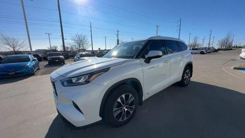 2020 Toyota Highlander Hybrid XLE