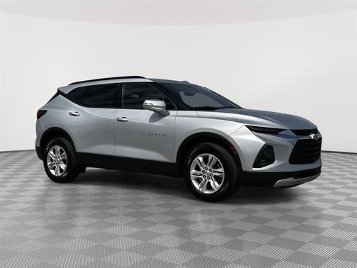 Silver Ice Metallic 2019 Chevrolet Blazer 3LT