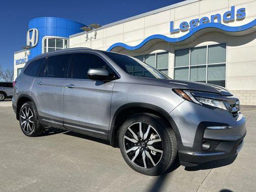 2019 Honda Pilot Touring 8-Passenger