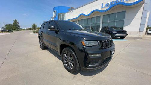 Diamond Black Crystal Pearlcoat 2018 Jeep Grand Cherokee High Altitude