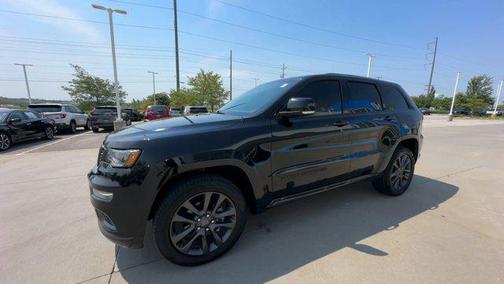 Diamond Black Crystal Pearlcoat 2018 Jeep Grand Cherokee High Altitude