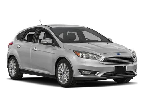 WHITE PLATINUM TRI-COAT 2017 Ford Focus Titanium