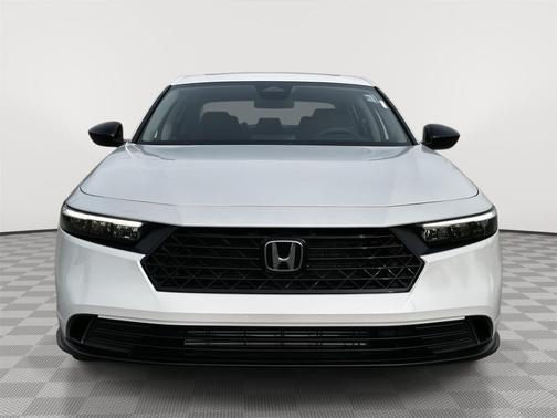 Platinum White Pearl 2026 Honda Accord SE