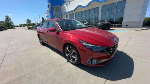 2022 Hyundai ELANTRA Limited