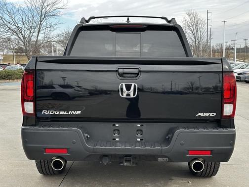 2023 Honda Ridgeline Black