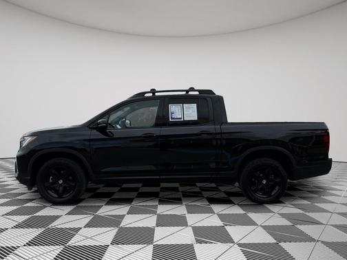 2023 Honda Ridgeline Black