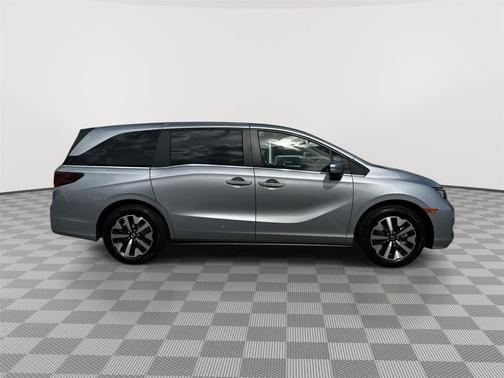 Solar Silver Metallic 2026 Honda Odyssey EX-L