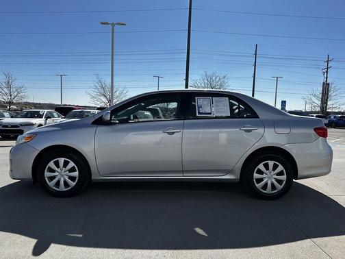 2011 Toyota Corolla LE