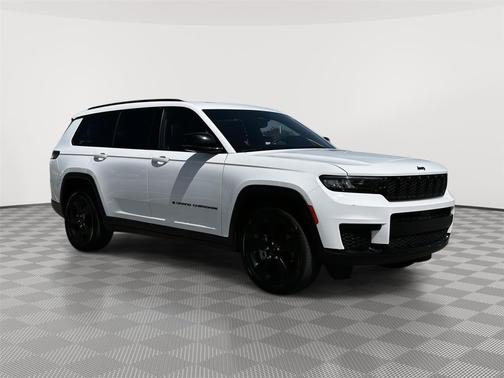 Bright White Clearcoat 2023 Jeep Grand Cherokee L Summit