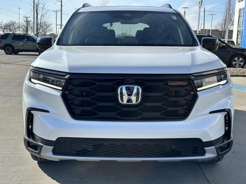 2023 Honda Pilot AWD TrailSport