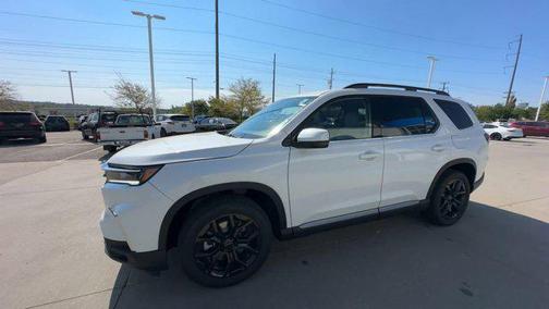 2025 Honda Pilot Touring 8-Passenger