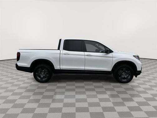 Platinum White Pearl 2026 Honda Ridgeline TrailSport