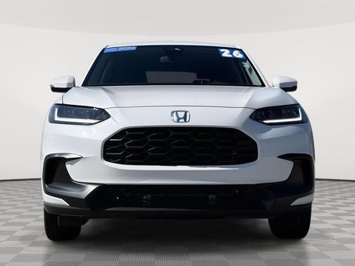 Platinum White Pearl 2026 Honda HR-V LX